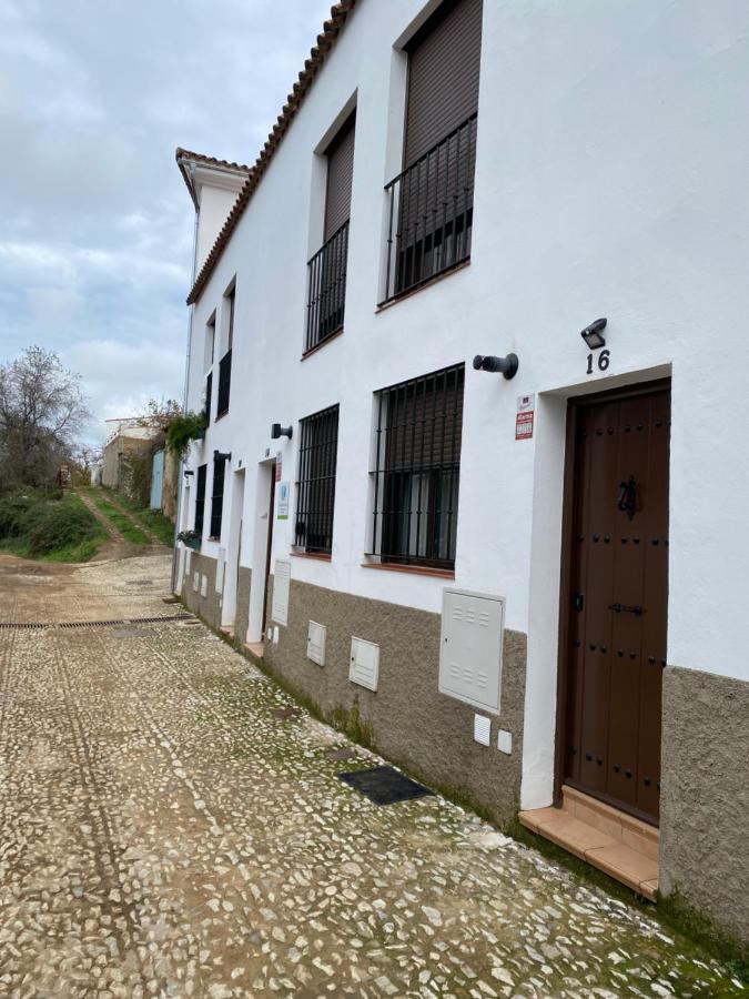 Alojamiento La Tana Fuenteheridos Kültér fotó